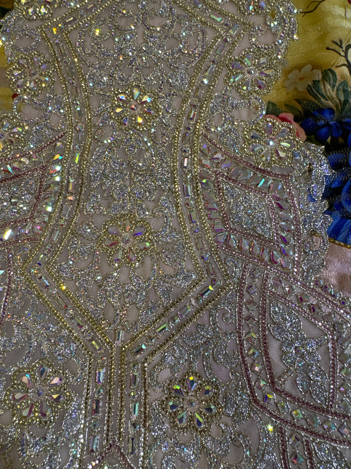 Two-Line Crystal Mukhawar — Pure Lucci Silk