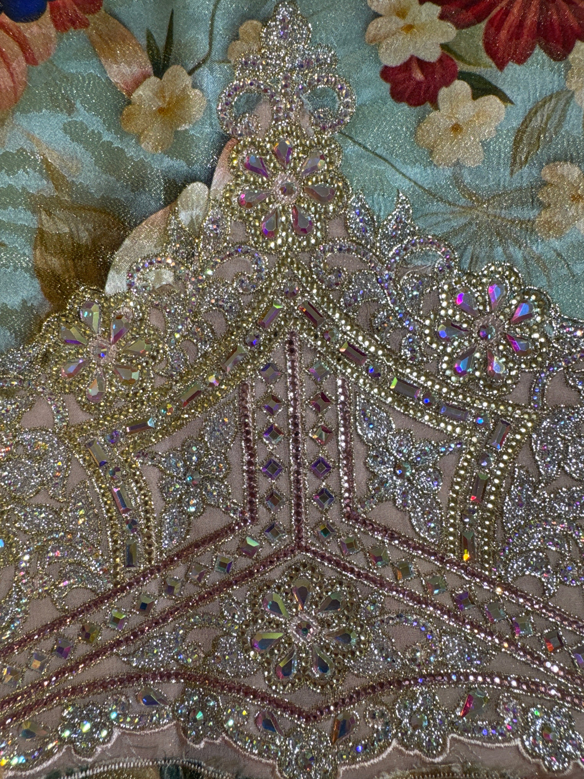 Two-Line Crystal Mukhawar — Pure Lucci Silk