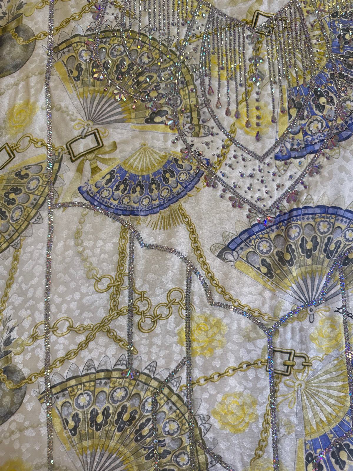 Three-Line Crystal Mukhawar — Pure Lucci Silk