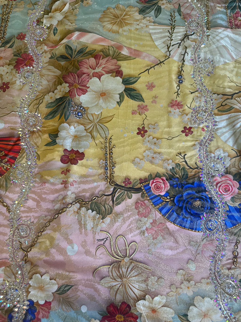 Two-Line Crystal Mukhawar — Pure Lucci Silk